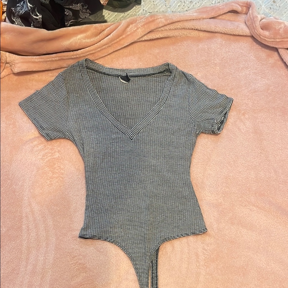 Chic Black and White V-Neck Bodysuit